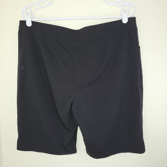 Chico's Weekends Perfect Stretch Shorts Black Pull On Tie Waist Women's Size L - Picture 2 of 9